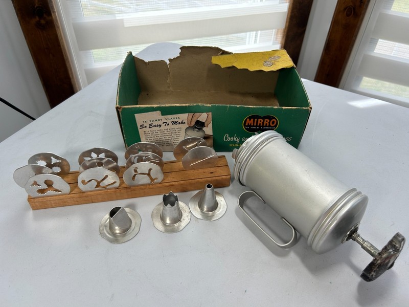 Vintage Mirro Aluminum Cookie Press w/ Wood Organizer & 14 Attachments – #2