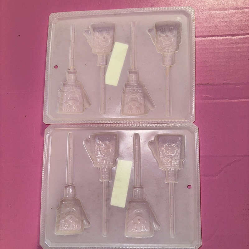 Set Of 2 Vintage Sponge Bob Square Pants Candy Molds