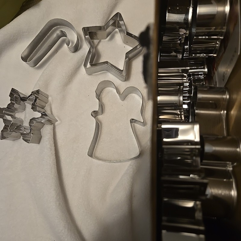 Starpack 18-Piece Metal Holiday Cookie Cutters Silver Christmas Shapes Set gallery