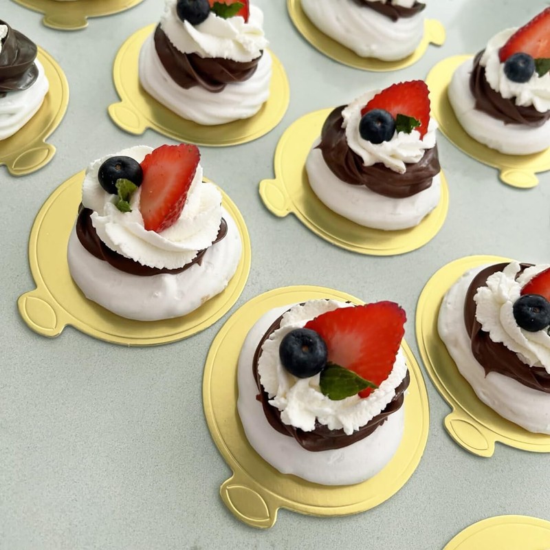600PCS 3inch Mini Cake Boards, Premium Round Golden Mousse Cake Boards, Versa... gallery