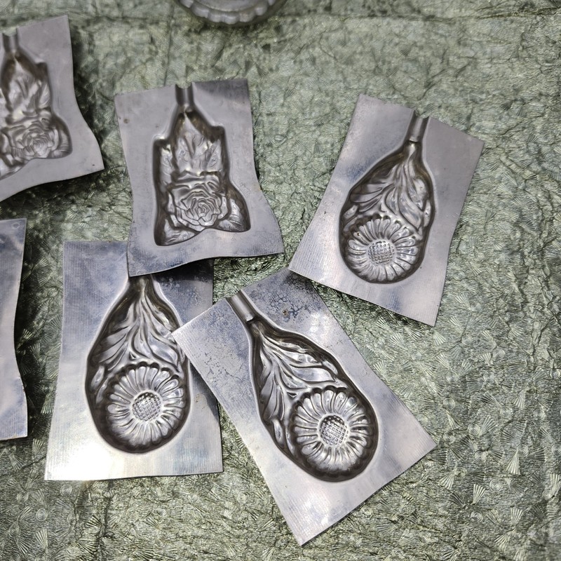 Lot of vintage antique Candy Mold Tin Candy Chocolate Sucker Mold flower rose gallery