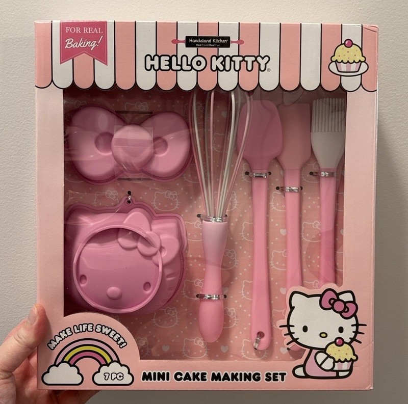 Handstand Kitchen Hello Kitty Mini Cake Set 7pc Pink Silicone, DS Safe