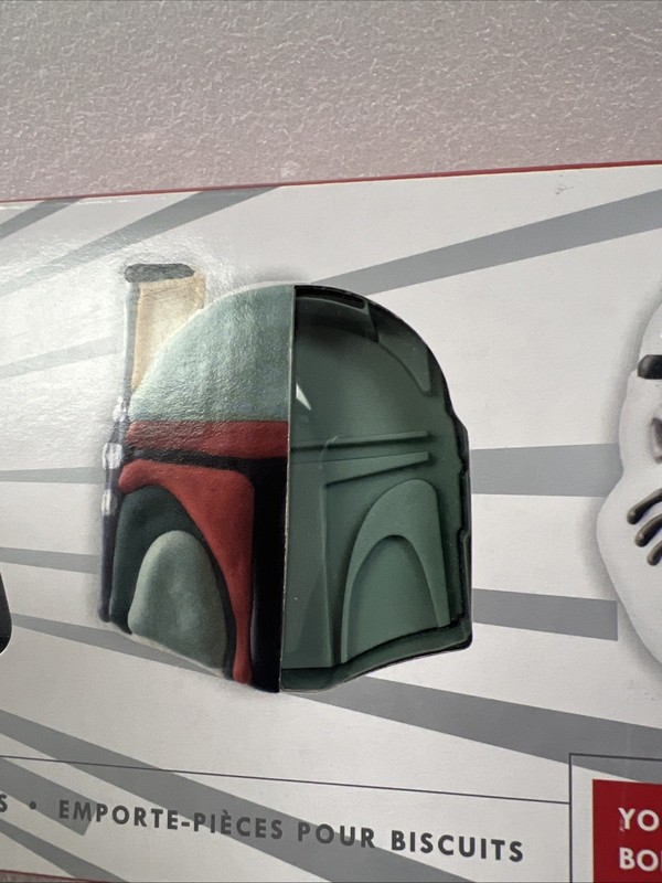 Williams-Sonoma STAR WARS Cookie Cutters Set of 4-Yoda, Boba, Darth, Trooper gallery