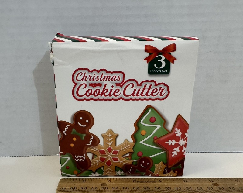 Gingerbread Man Cookie Cutter Set - 5 inch, 4 inch, 3 inch, Red Edges, New gallery