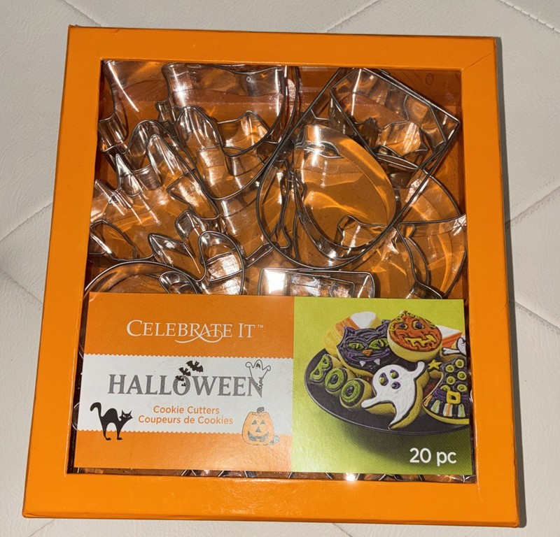 Celebrate it Halloween Metal Cookie Cutters 20 Piece Set NEW In Box