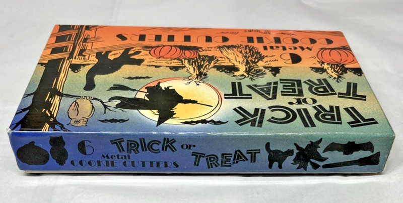 Vintage Trick or Treat Set of 6 Metal Halloween Cooky Cookie Cutters with Box gallery