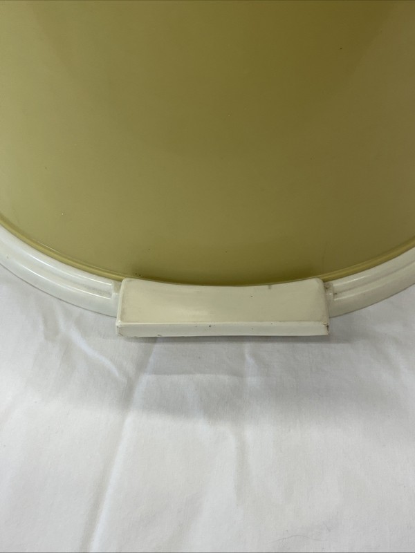 MCM Cake Pastries Carrier Olive Grn Plastic Storage Flower Graphics Vintage 14" gallery