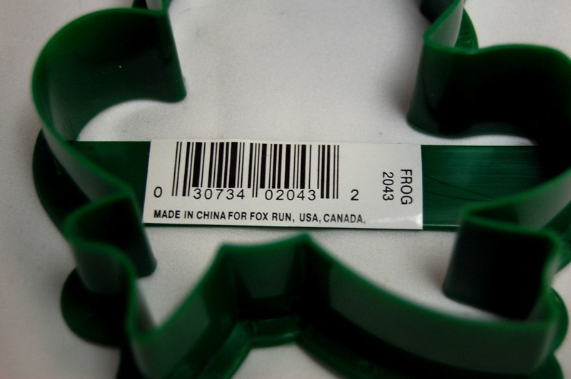 Frog Shaped Cookie Cutters Fox Run/Craftsmen Green Plastic Set of 4 S7892 gallery