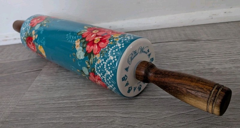 Vintage The Pioneer Woman Teal Blue Floral Ceramic Rolling Pin With Wood Handles