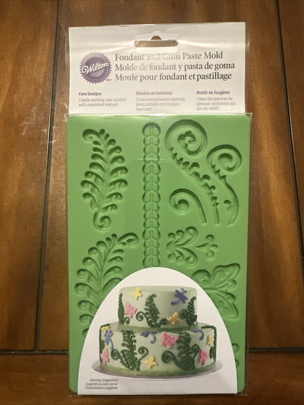 Wilton Leaves Butterflies Scrolls Fondant Gum Paste Silicone Mold new