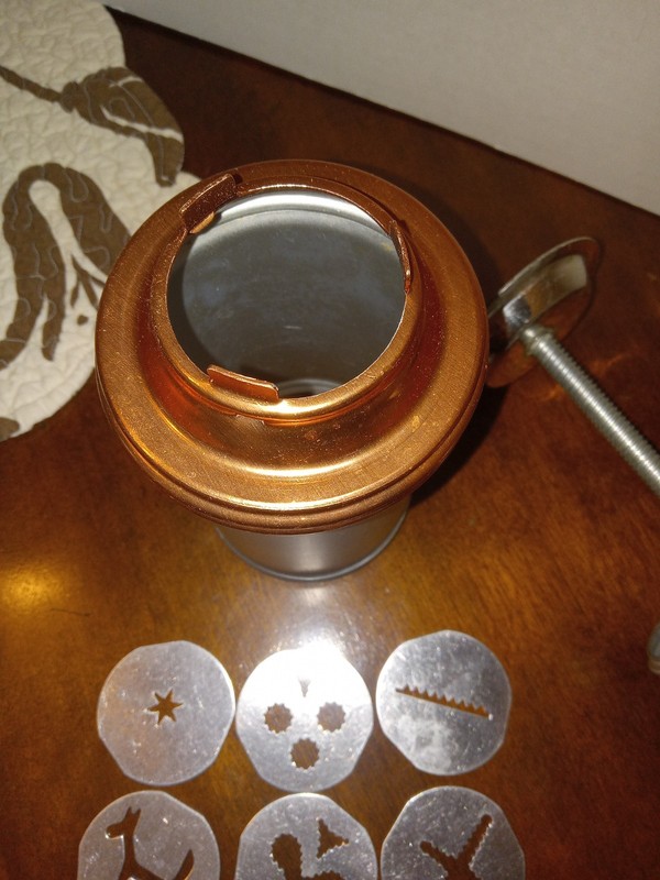 Vtg Mirro Aluminum Cookie Pastry Press 12 Discs 3 Pastry Tips & Cake Decorator gallery