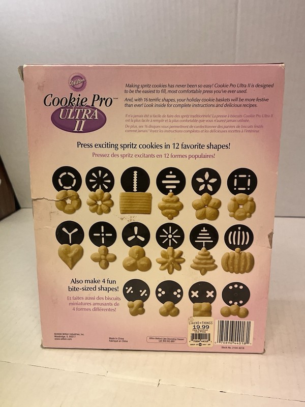 Wilton Cookie Pro Ultra II Cookie Press Complete Set 16 Disks gallery