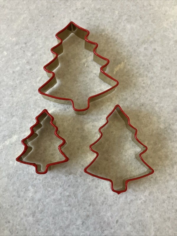 Christmas Tree Cookie Cutters Baking Kitchen Utensils Set Of 3 Festive Holidays gallery