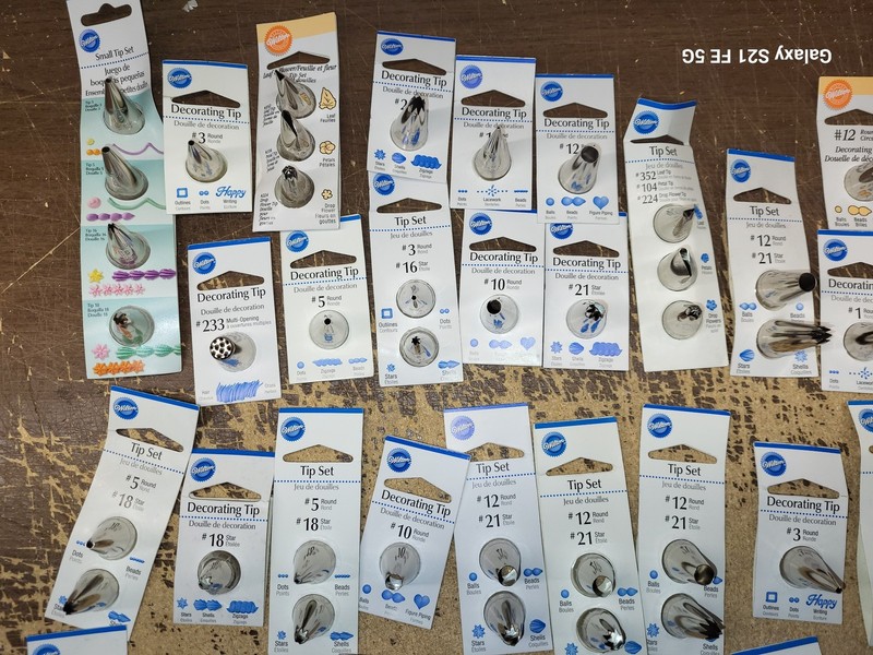 Lot of 72 New Packages of Wilton Cake Decorating Metal Tips Lot A gallery