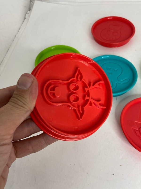 SET LOT OF 6 PAMPERED CHEF STACKING 3" COOKIE CUTTERS CHRISTMAS EMOJI OCTOPUS gallery