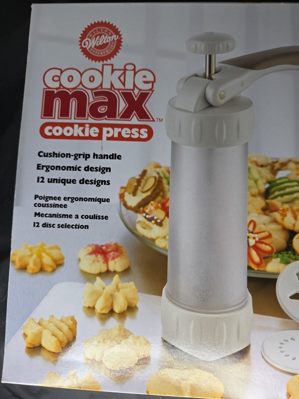 Wilton Cookie Max Cookie Press One Click Pump Handle 12 Disc Designs Manual Box gallery