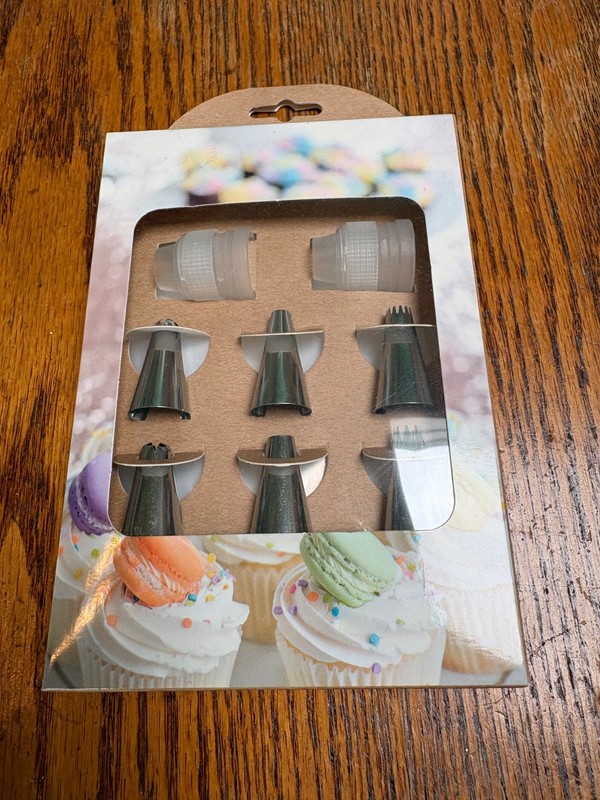 20pc Cake Decorating Kit 6 Icing Tips 2 Couplers, 12 Piping Bags Cooking w Color gallery