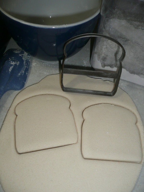 SLICED BREAD OUTLINE SANDWICH TOAST SLICE SPECIAL COOKIE CUTTER USA PR3406 gallery