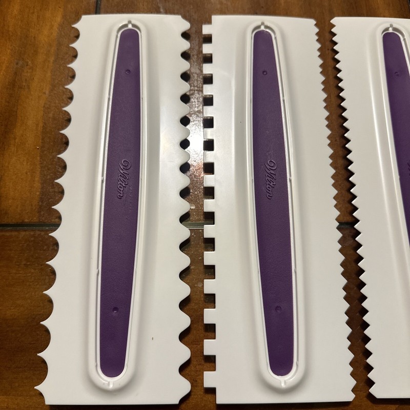 3cs Wilton Cake Scraper Premium Plastic Glossy Surface Easy Icing Tool 9”x3” gallery