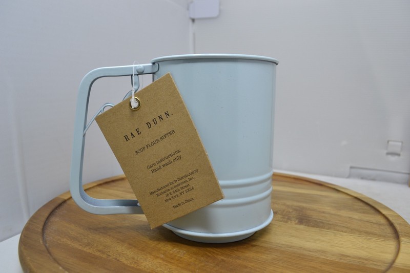 New Rae Dunn “Happy Easter” Light Blue 3 Cup Flour Sifter