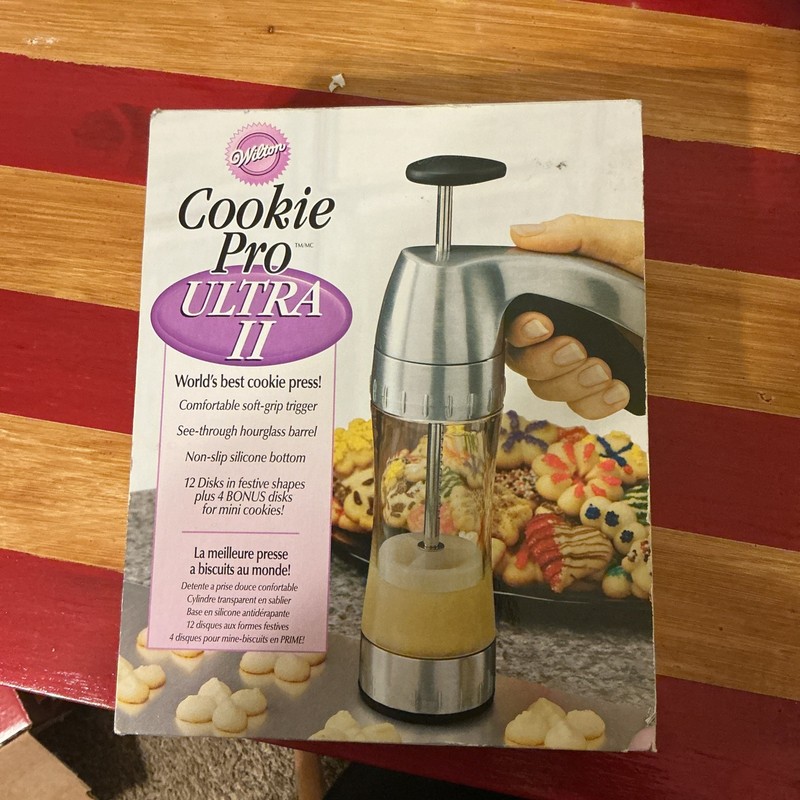 Wilton Cookie Pro Cookie Press – Silver