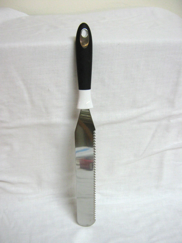 MARTHA STEWART LONG 1 SERRATED EDGE ROUNDED SPREADER KNIFE SPATULA UTENSIL