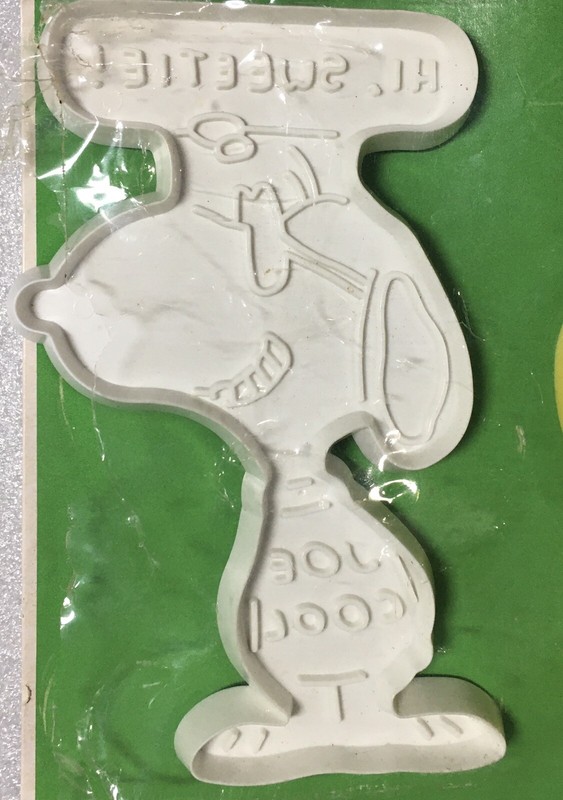 Hallmark 1970s Snoopy Cookie Cutter Set Peanuts Joe Cool UNUSED, PACKAGING WEAR gallery