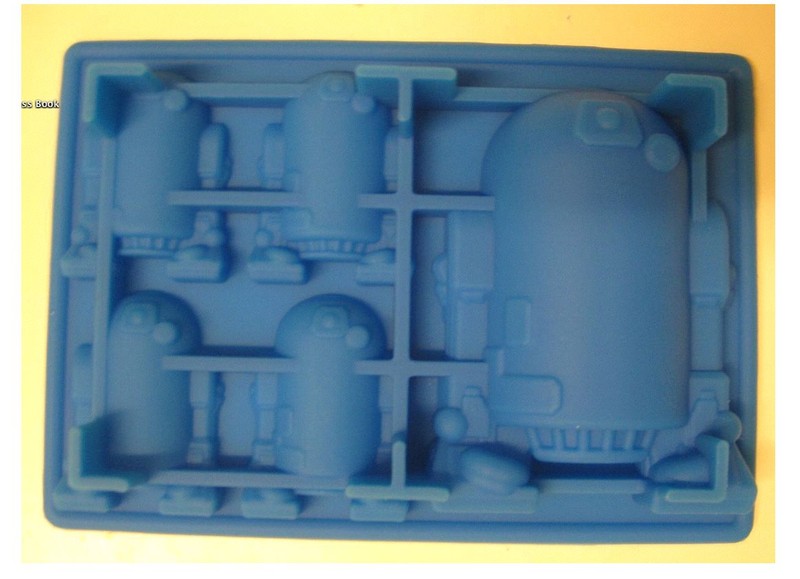 NEW STAR WARS R2D2 SILICONE CANDY CHOCOLATE MOLD ICE TRAY gallery