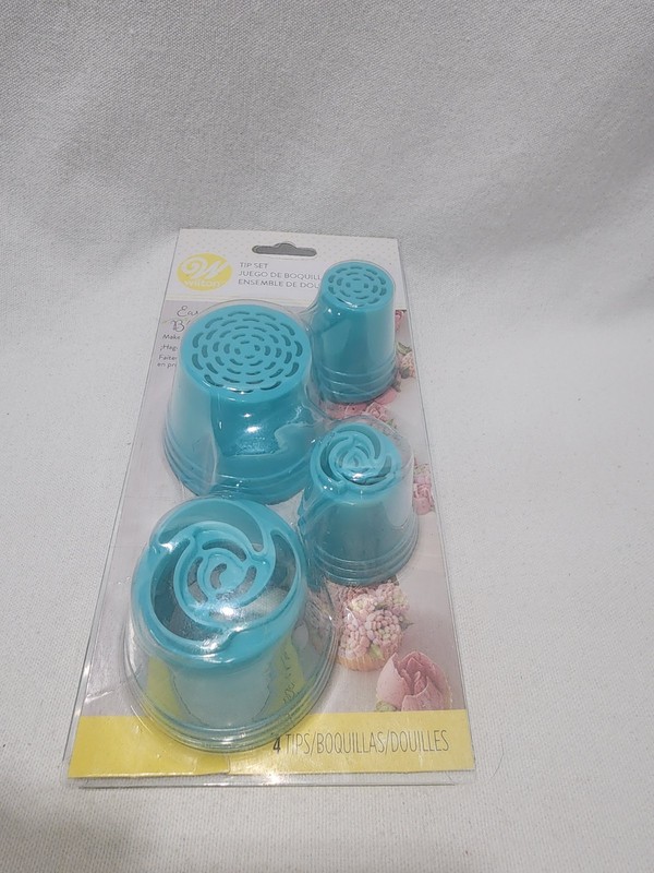 New Wilton 4 Piece Floral Icing/Frosting Tip Set " GREAT GIFT ITEM " gallery