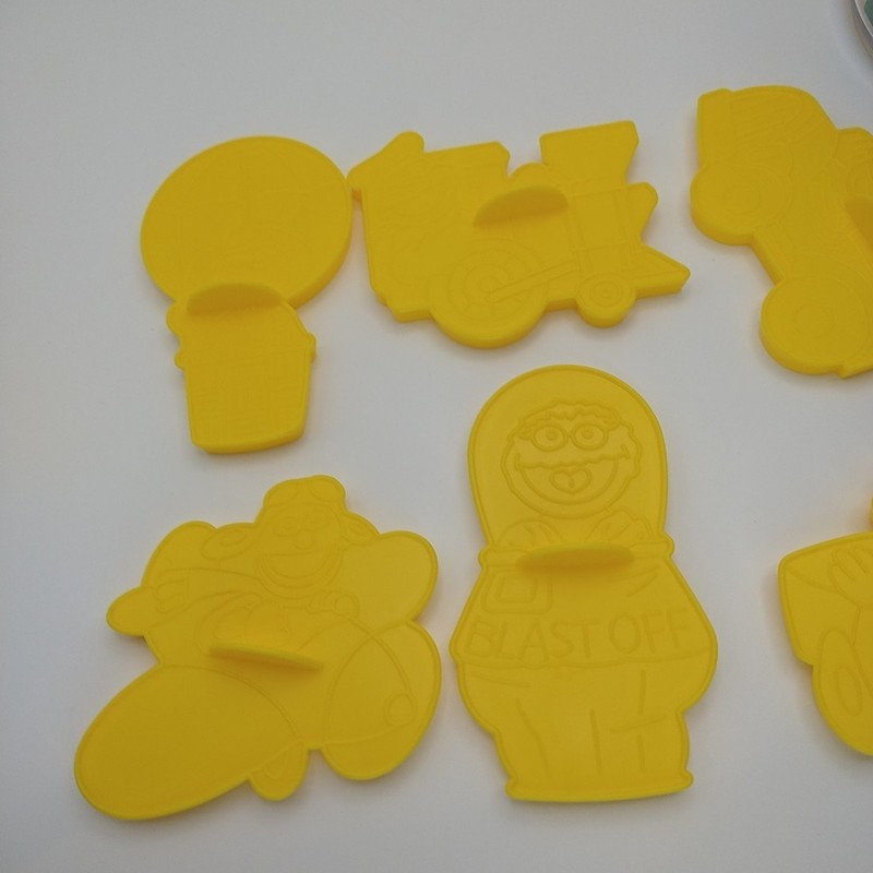 Vintage 1990 Wilton Sesame Street Cookie Cutters - Set Of 8 Big Bird Elmo gallery
