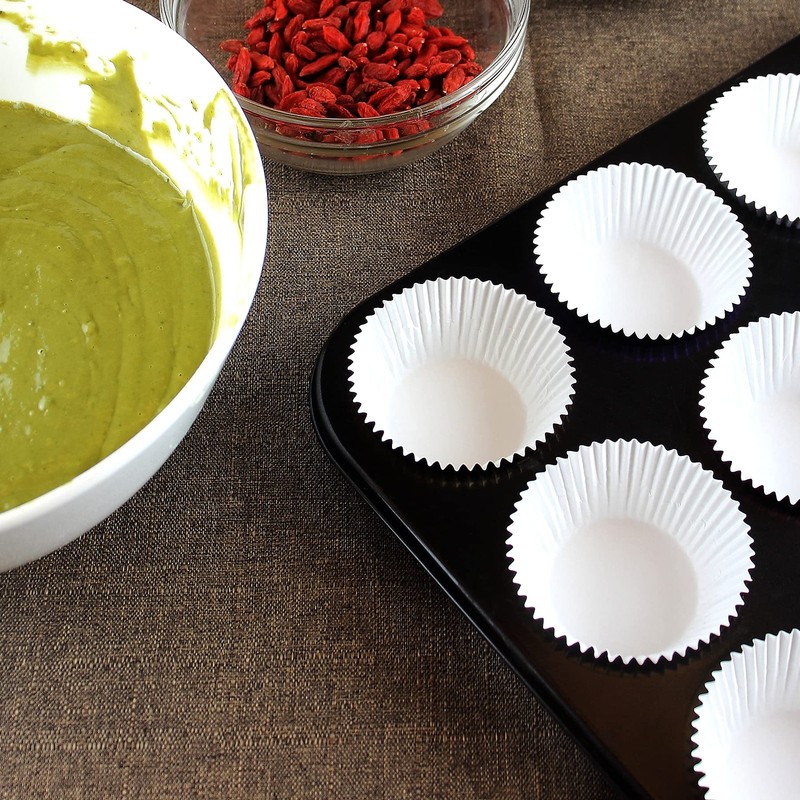 Green Foil Cupcake Liners 100 Pack Standard Baking Cups Muffin Wrappers gallery