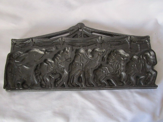 John Wright - Cast Iron - Carousel Circus Animals - Double Sided - Cookie Mold gallery