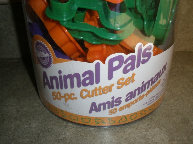 NEW Wilton Animal Pals 50 pc Cookie Cutter Animals Set gallery