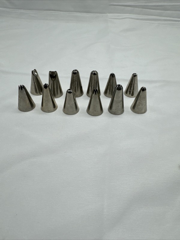 WILTON Tip Lot 12 Vintage Decorating Icing Piping Dessert Tips Made Korea