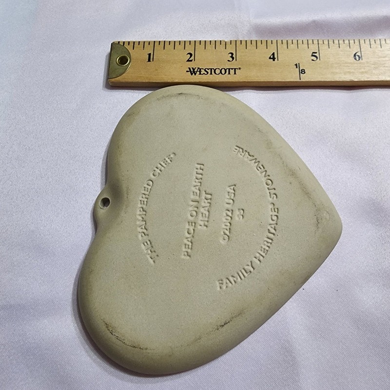 VTG Pampered Chef Peace on Earth Heart Cookie Mold Family Heritage Stoneware USA gallery