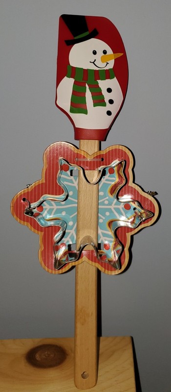 DEI Snowman Spatula & Snowflake Cookie Cutter Set Christmas Red & White Kitchen gallery