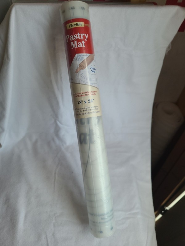 NEW Pastry Mat 18″x24″ Flexible