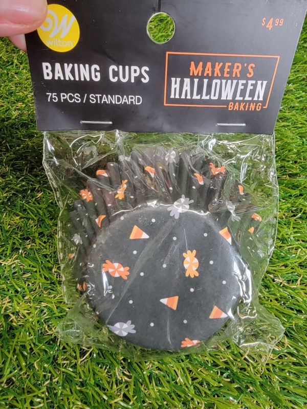 Wilton Maker's Halloween Baking Cupcake Cups Lot Of 2 75 Pcs - 150 Pcs Total gallery