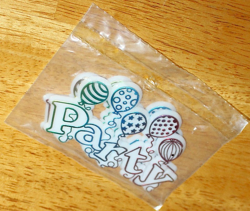 Bakery Craft ~ VINTAGE CAKE TOPPER FLAT PLAQUE "PARTY" w/MULTICOLOR BALLOONS gallery