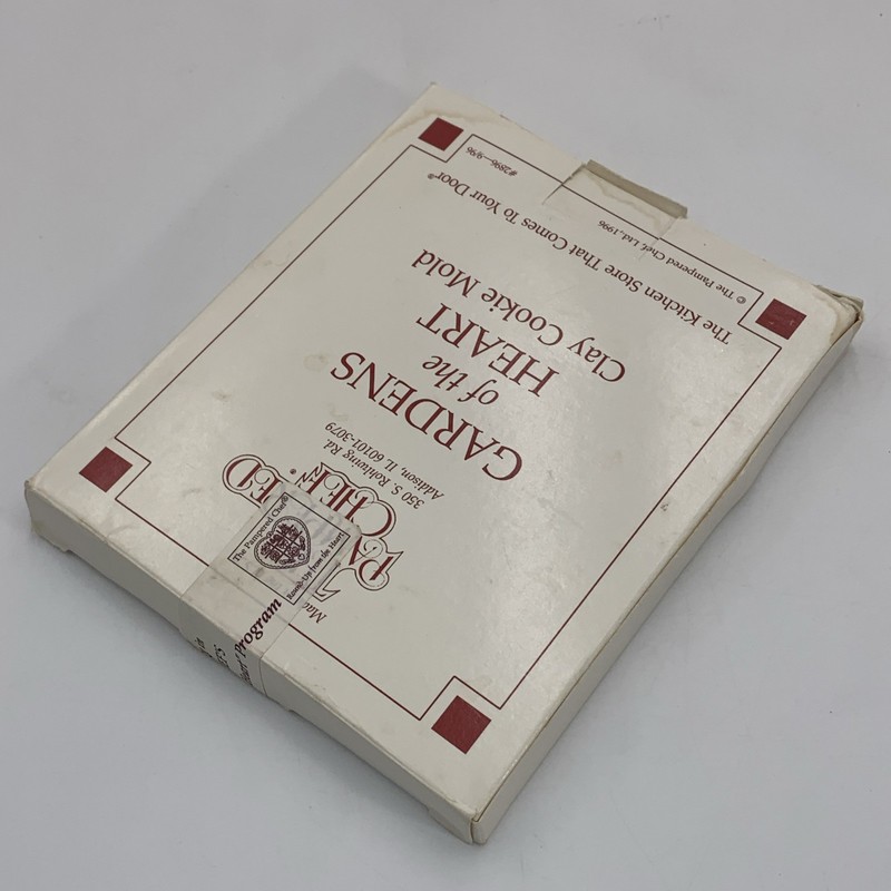 The Pampered Chef 1996 Gardens Of The Heart Clay Cookie Mold #2896 Free Shipping gallery