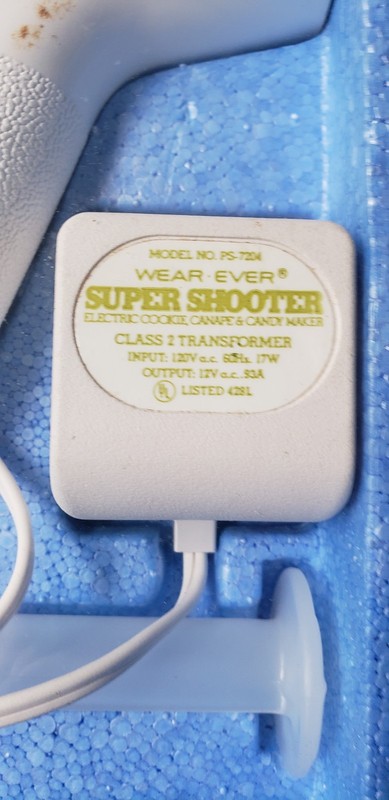 VTG Wear Ever Super Shooter Electric Cookie Canape Candy Press #70001 UNTESTED gallery