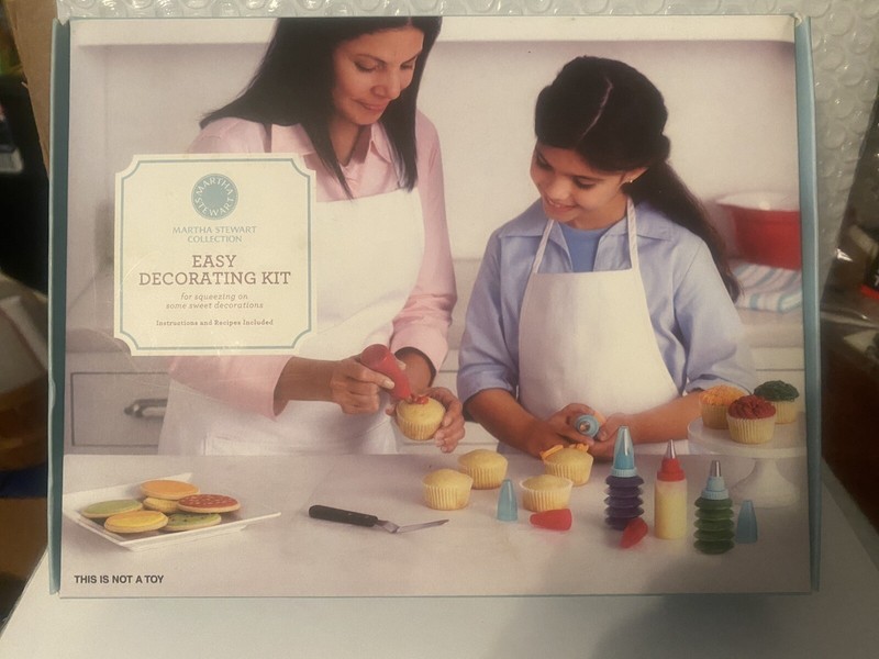 Martha Stewart Collection Easy Decoration Kit New!