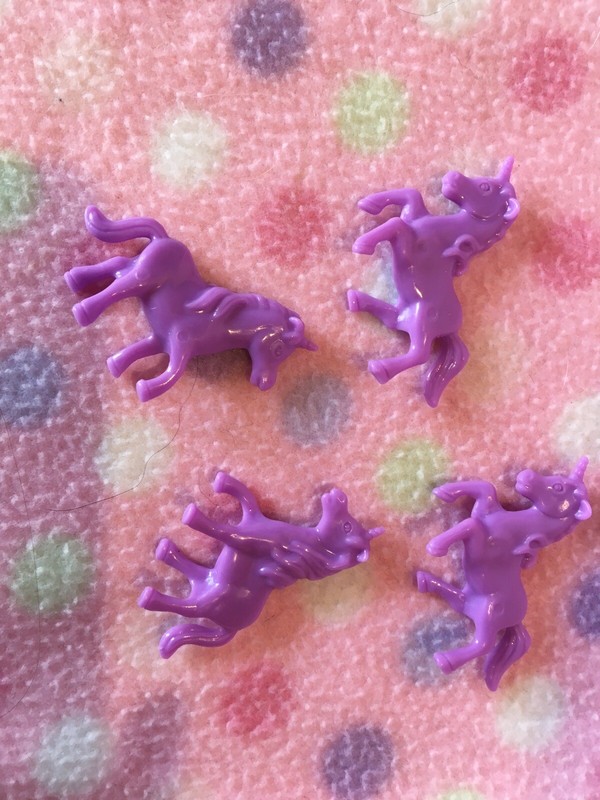 PLASTIC TOY PARTY CAKE TOPPERS #4 UNICORNS PONIES PURPLE ACCESSORY SET NEW! gallery