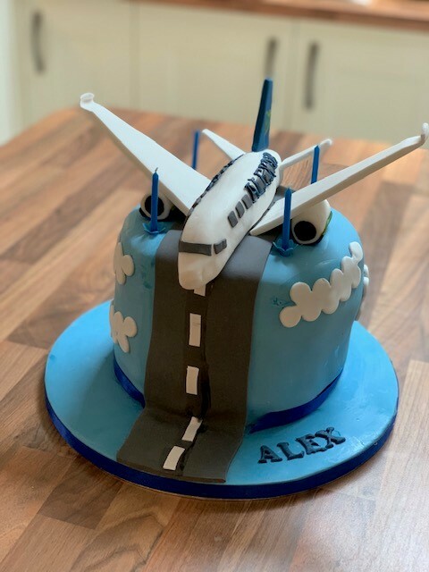 VERY LARGE EDIBLE AROPLANE CAKE TOPPER CAKE DECORATION BIRTHDAY PILOT HOLIDAYDS