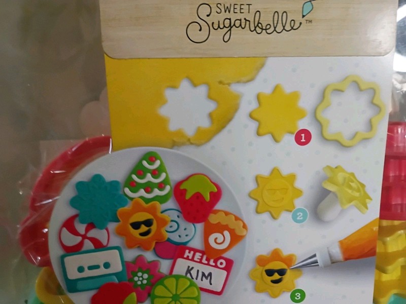 **Sweet Sugarbell Shape Shifter Cookie Cutter & Stamp Set** NIB!! 30pcs