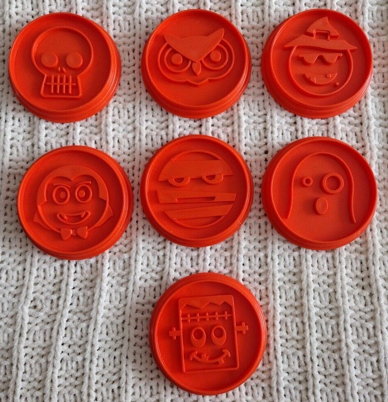 Pampered Chef Kids 7 Piece Orange Plastic Halloween Cookie Cutter Press Set gallery