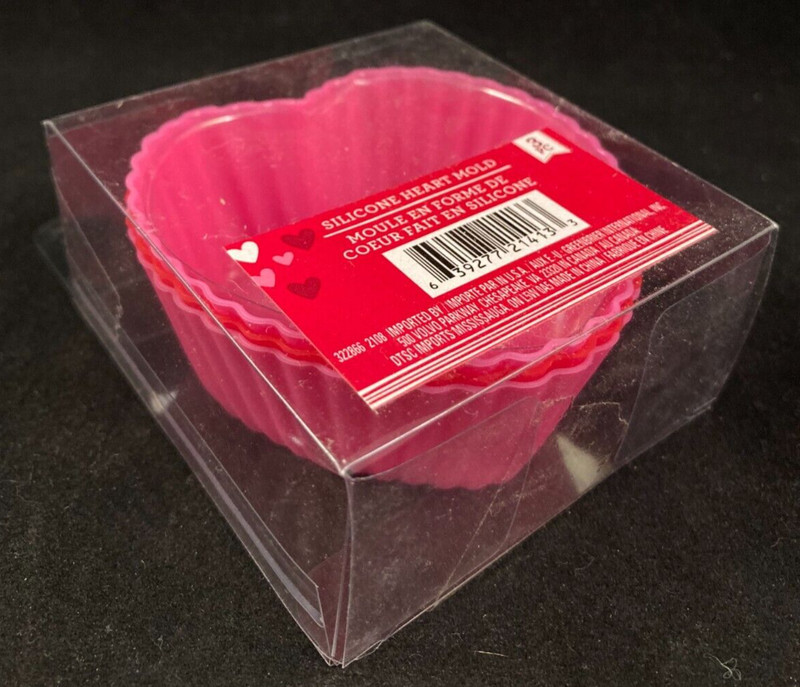 Silicone Heart Molds - 3 Pieces - Silicone Baking Cup/Muffin/Cupcake gallery