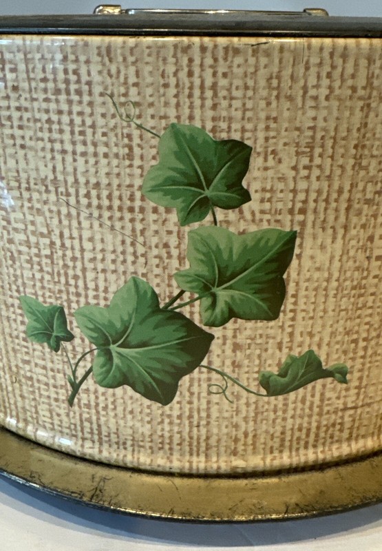 Cake Carrier Decoware Ivy Snap And Lock Lid Handle Ivy Design 10” Round gallery