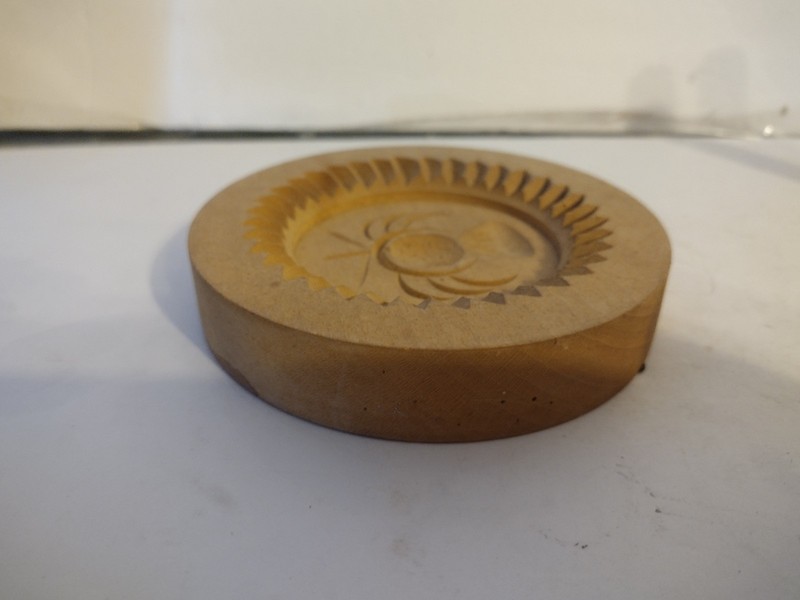 Vintage 4 Wooden Butter Shortbread/Cookie Presses Press gallery
