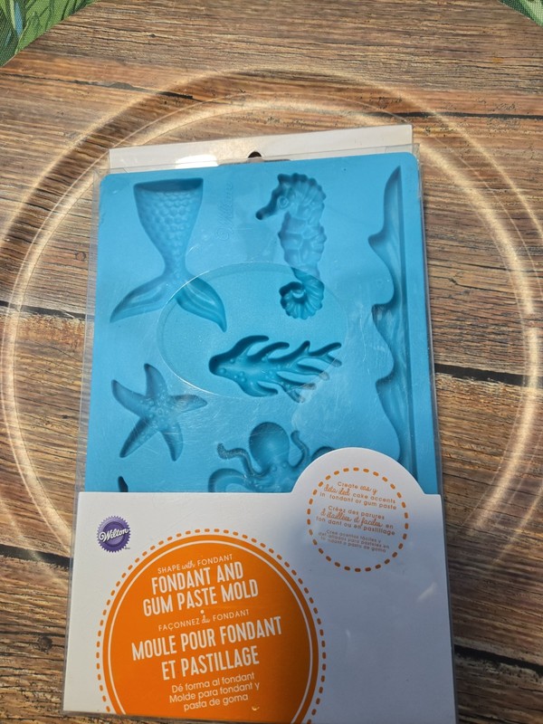 Wilton Sea Life Silicone Fondant and Gum Paste Mold ~ New gallery